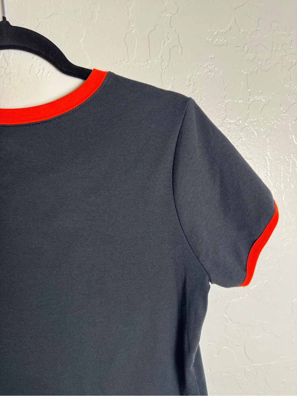 Official Formula 1 Racing Cropped Ringer Graphic Tee Black Red Large - Picture 5 of 6